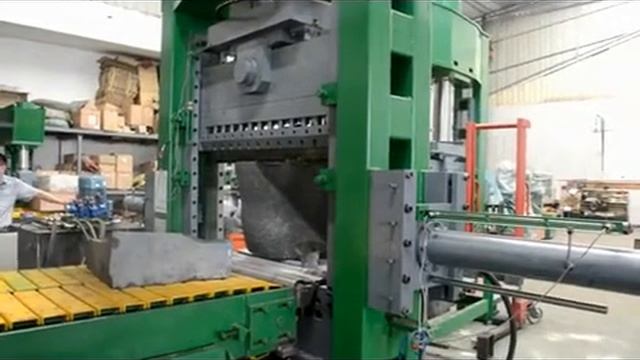 BRT200T Гидравлический камнекольный станок смотреть онлайн