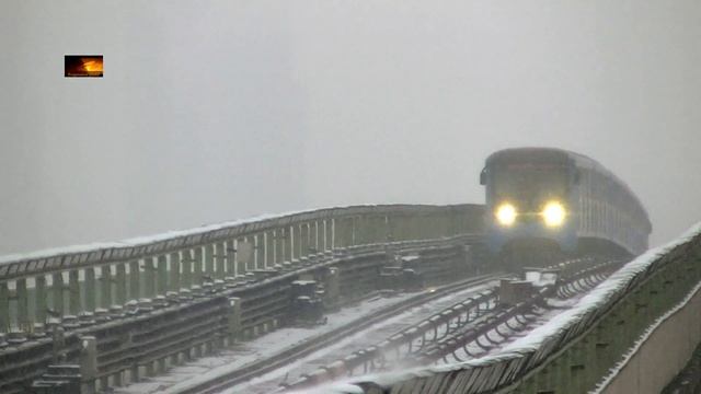 Выхода нет! Станция метро Святошино. И снегопад на Днепре смотреть онлайн