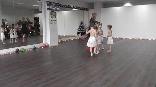 Dance studio PANDA / Открытый урок 28.12.2019 смотреть онлайн