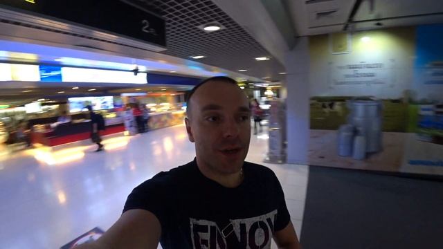 Киев - Бангкок. Летим в Тайланд через Доху. Добираемся в Паттайю смотреть онлайн