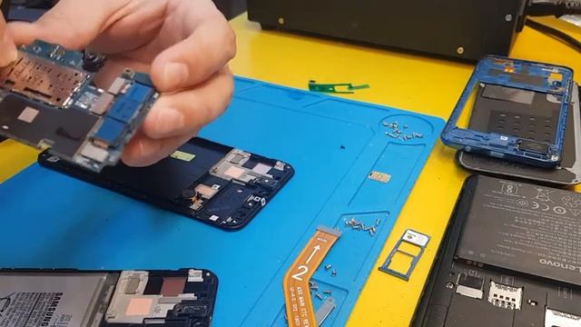 Samsung A50 (A505) Разборка и замена дисплея.