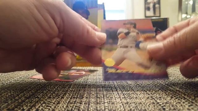 MLB Baseball Card Mailday! Unopened Wax! Griffey, Mattingly смотреть онлайн