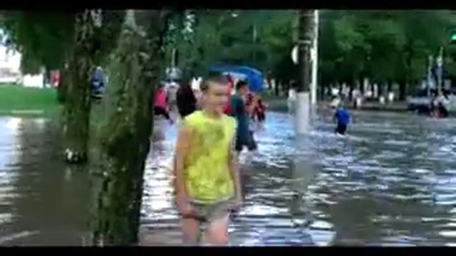 25.07.2011 потоп Витебск ул. Правды.3gp смотреть онлайн