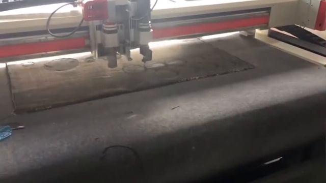 Плоттер X-Plot: Резка препрега исковым ножом смотреть онлайн