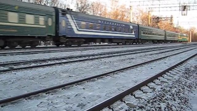 Электровоз ЧС7-160 (ТЧЭ-1) со скорым фирменным поездом "Марий Эл" №058Г Москва - Йошкар-Ола. смотреть онлайн