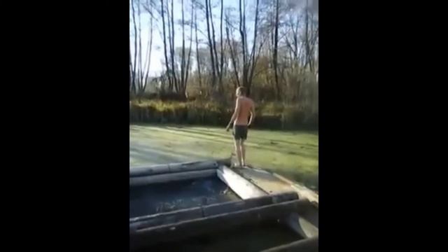 АНДРЮХА ТАМ ТРАВА смотреть онлайн