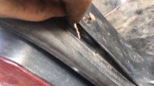 Как  установить привод центрального замка на багажник нивы/ Lada Niva