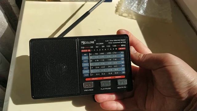 Радиоприемник Golon RX-8866BT + солнечная панель 70W смотреть онлайн