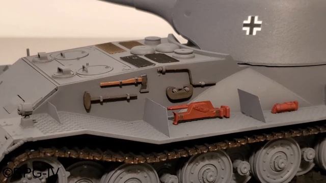 Amusing Hobby 1/35 Scale VK-72.01K Model Review