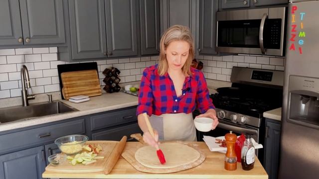 How to make Thursday Night Pizza's Bacon, Apple, and Cheddar Pizza Recipe смотреть онлайн