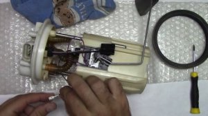 ЛАДА КАЛИНА замена датчика топлива