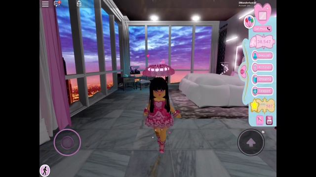 Royale High- BUYING THE DARLING VALENTINA SET! 💘💕 смотреть онлайн