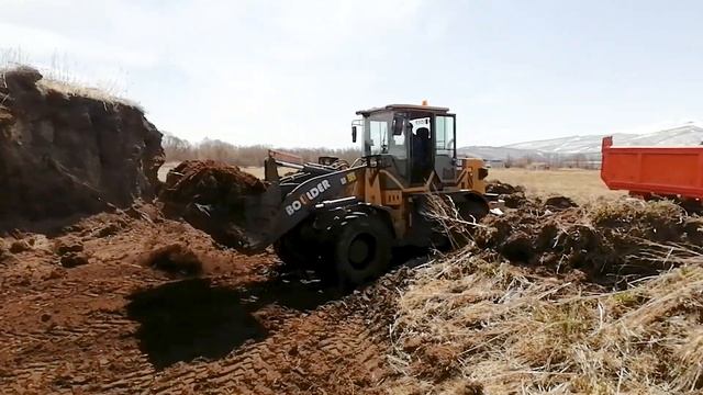 Отзыв о фронтальном погрузчике Boulder WL33 из Камчатки смотреть онлайн