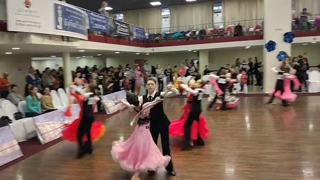 Венский вальс. Юниоры-1 до Д класса. смотреть онлайн