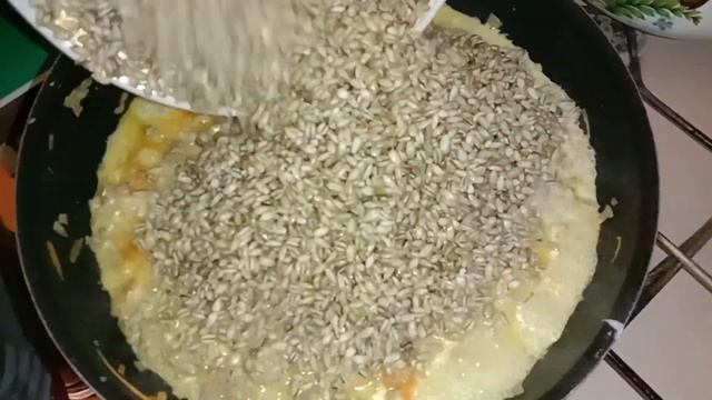 ВСЕМ ИЗВЕСТНАЯ ПЕРЛОВКА С МЯСОМ смотреть онлайн