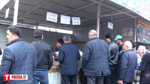 Аз 5 кг зиёд намефурӯшанд. Ярмарка дар бозори "Саховат" смотреть онлайн