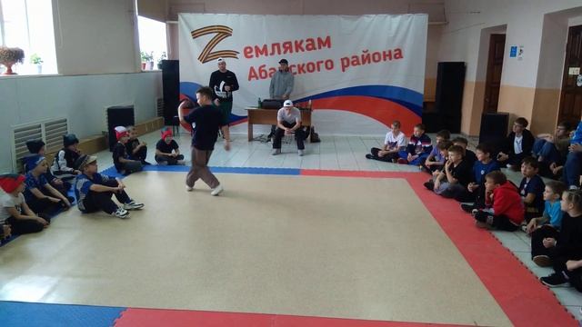 Брейкинг соло 7-9 лет - Батл 3.1 - п.Абан "АРТ-КВАДРАТ 2023" смотреть онлайн