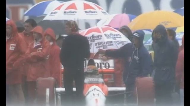Гран-При Австралии 1989г.  Попытка пилотов саботировать старт гонки из-за плохих погодных условий.
