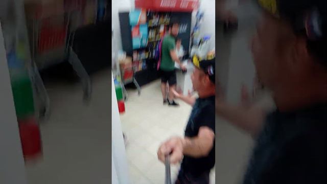 Пришёл с проверкой в магазин,,Магнит,, смотреть онлайн