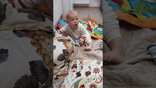 скоро 7 месяцев присел и стал вставать смотреть онлайн