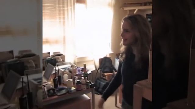 Ща Эмма прикончит его? #эммауотсон #робертпаттинсон #гаррипоттер #закадром смотреть онлайн