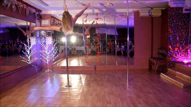 Cherry dance Pole studio Кузьмина Виктория смотреть онлайн