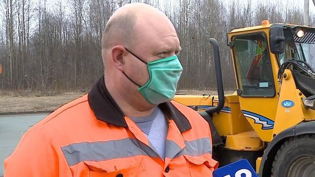 Как подрядчики борются с грязью на дорогах Вологды и Череповца? смотреть онлайн