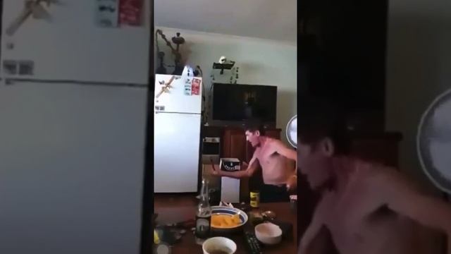 ??? смотреть онлайн