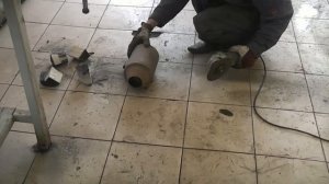 Замена сажевого фильтра на авто  Hyundai Santa Fe. замена сажевого фильтра в СПБ.