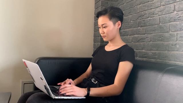 Курсы по Android-разработке в Бишкеке | Выпускница Кундуз Нарынбекова | GeekTech смотреть онлайн