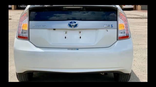 ឡាន PRIUS PLUG-IN HYBRID សាកអាគុយដូចសាកថ្មទូរស័ព្ទ - Toyota Prius Plug-In Hybrid showing смотреть онлайн