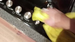 Купить пароочиститель. На что способен дома.
Как отчистить газовую плиту и плитку и ванной.