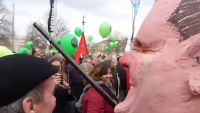 S21 - Stuttgart 21: Großdemo 19.03.: Mappus, Wasserwerfer, Radiospot смотреть онлайн