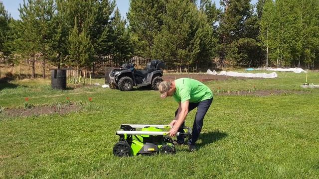 Тест аккумуляторной газонокосилки GREENWORKS 40 Вольт, с безсчеточным двигателем. смотреть онлайн