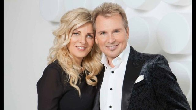 Как справляются с семейными обязанностями Александр и Эмма Малинины смотреть онлайн