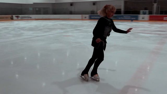 Финал Гран-При 2023(среди взрослых любителей) по фигурному катанию на коньках . Галина Масюк(Золото смотреть онлайн