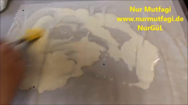 Büzgülü Börek Tarifi  -  Hazir Yufkadan Pileli Börek Tarifi NurMutfagi