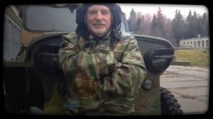 В строю стоят советские танкисты