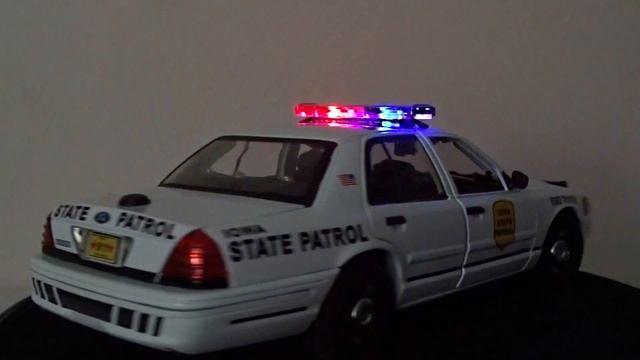 IOWA STATE POLICE FORD CROWN VICTORIA смотреть онлайн