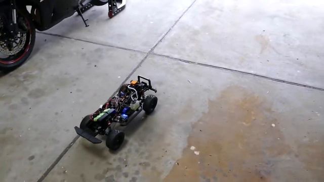 4 STROKE OVERHEAD CAM ENGINE INSTALLED INTO RC CAR —— FIRST DRIVE, IT WORKS! смотреть онлайн