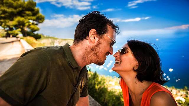 Новая клубная песня. Красивая! Слушать! смотреть онлайн