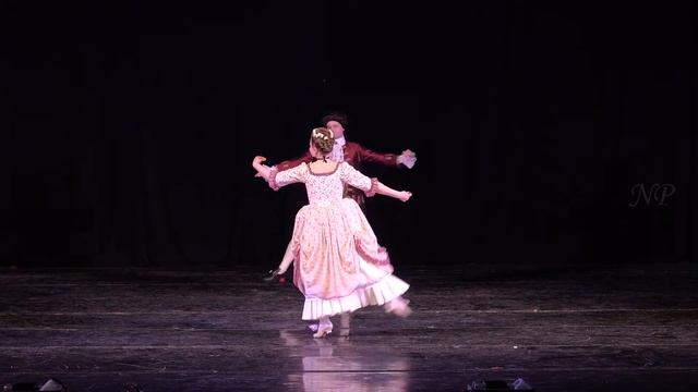 BAROQUE DANCE. L'Allemande.