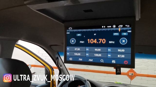 Hyundai H1 Starex - магнитола 2din, потолочный монитор и камера заднего вида смотреть онлайн