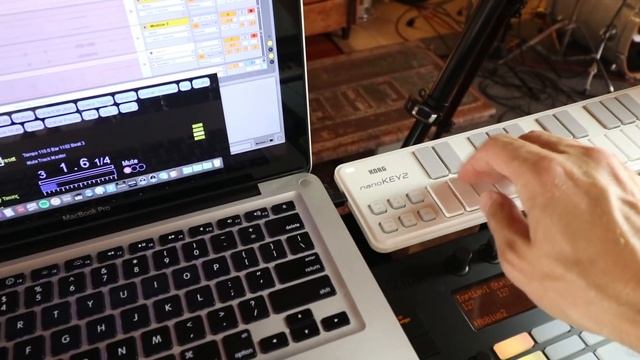 My Mobius Looper Set Up. смотреть онлайн