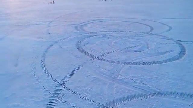 жучки по льду смотреть онлайн