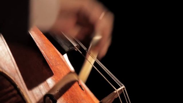 J.S. Bach Suite for Solo Cello no. 6 in D major, BWV 1012 Gavottes 1 and 2 by Matt Haimovitz смотреть онлайн
