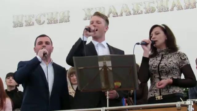 Молодые семьи - Он воскрес, и возникло смятенье смотреть онлайн