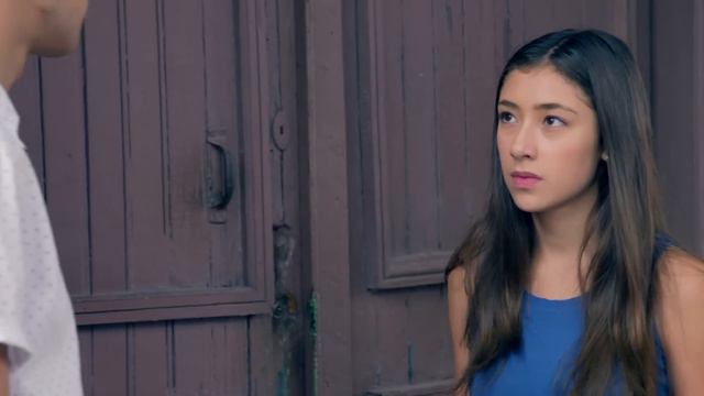 Erika le exige a Soraya que deje a su novio en paz | Como dice el dicho 2/5 | Más claro ni el agua смотреть онлайн