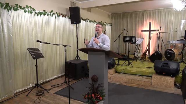 Вечернее служение ( Проповедует Епископ Олег Пронин ) 31.10.18 смотреть онлайн