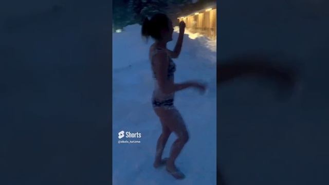 Девочки в снегу! -28 градусов в Шерегеш, не мерзнем